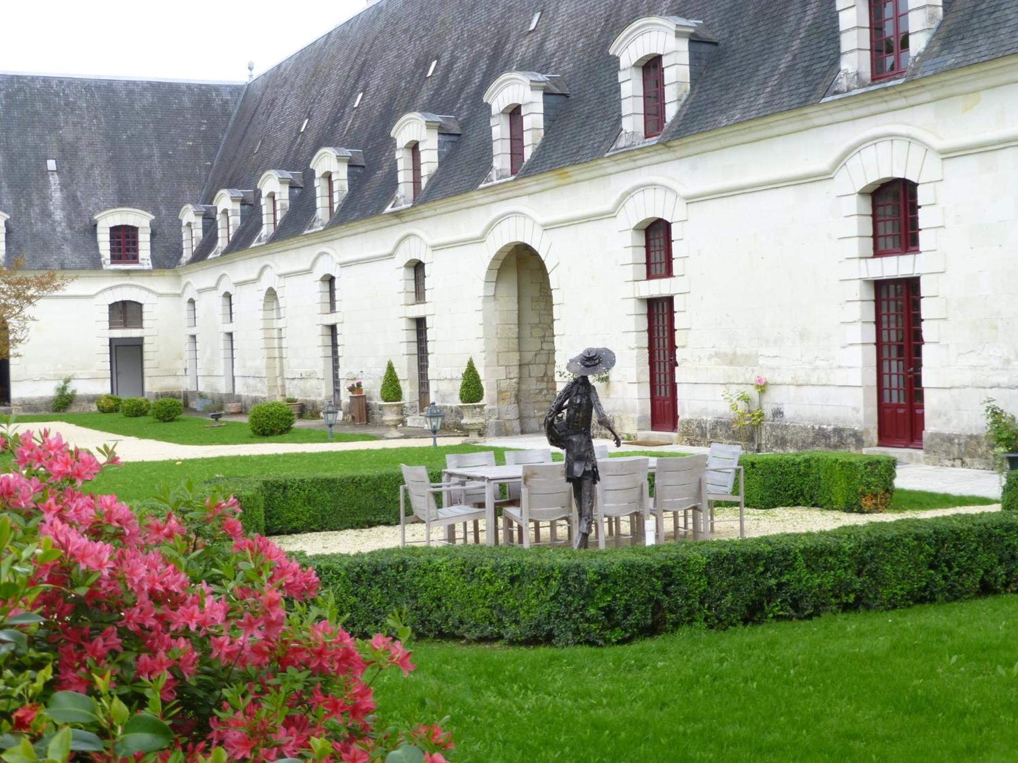 Le Clos Chavigny Bed & Breakfast Lerne Exterior photo